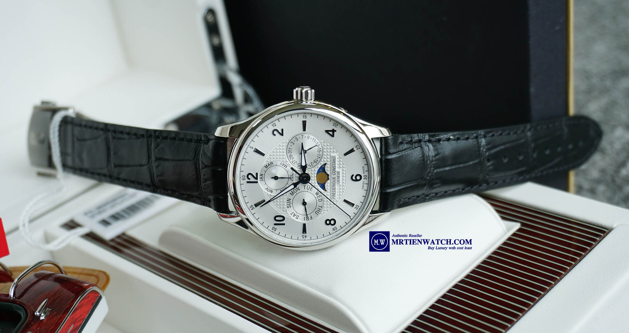 ng h Frederique Constant Runabout Moonphase FC 365RM5B6