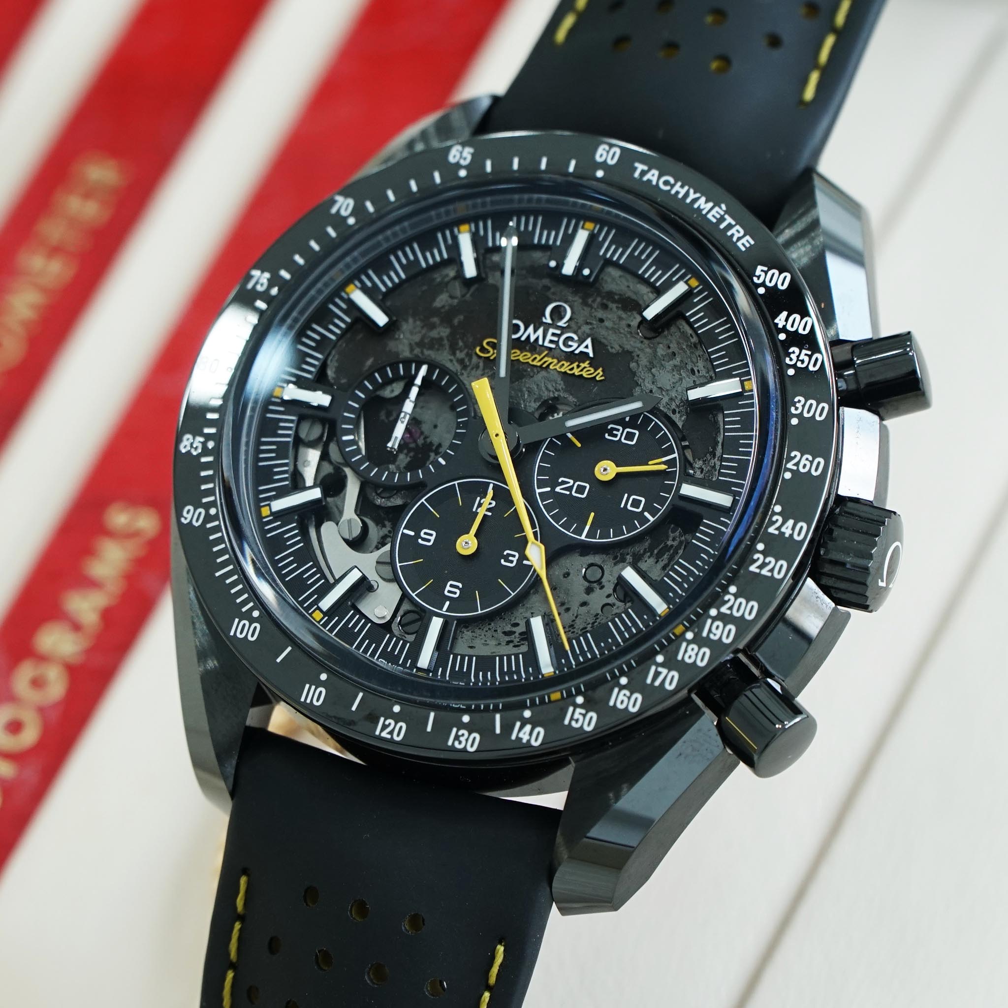 OMEGA SPEEDMASTER DARK SIDE OF THE MOON APOLLO 8 - 44.25 mm 310.92.44.50.01.001